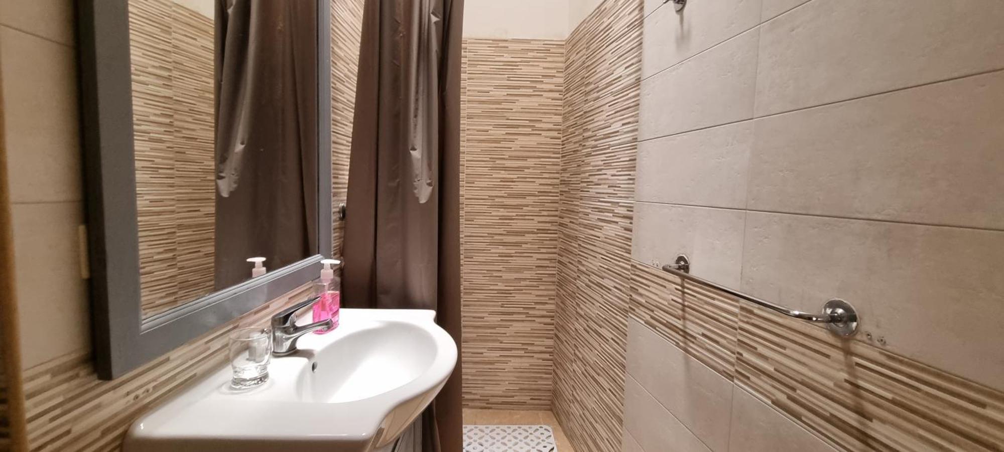 B&B Via Napoli 莱韦拉诺 外观 照片