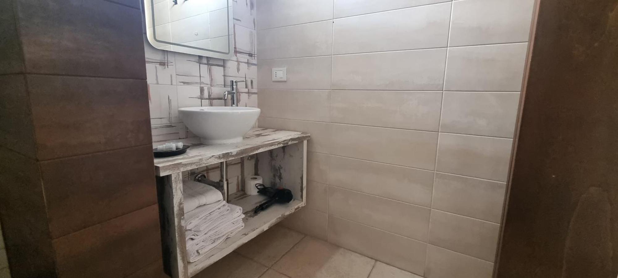 B&B Via Napoli 莱韦拉诺 外观 照片